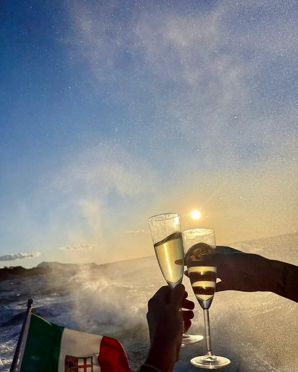 ✨A typical boat tour exploring the wonders of Capri 💙
A toast to begin the journey, dives into crystal-clear waters, and the discovery of hidden coves and secret caves.
Between sunshine, laughter, and pure relaxation… everything is more beautiful when shared with the ones you love. 🌟
Come with SunriseSorrento, discover Capri as you’ve never seen it before! 🌊💙
🌐www.sunrisesorrento.com
📩info@sunrisesorrento.com
📱+39 334 994 0458.
#sunrise_sorrento #faraglioni #CapriLove #CapriDreams #ItalianLoveStory #CapriViews #LoveOnTheSea #CapriItaly #CapriMoments #BoatLife #MediterraneanMagic #SunriseSorrento #BoatTour #LuxuryTravel #MediterraneanVibes #ItalianSummer #TravelItaly #CapriIsland #HiddenCoves #CrystalWaters #SeaViews #DolceVita #CapriMagic #SailingItaly #TravelInStyle #IslandEscape #SummerByTheSea #bluegrotto #travelling
